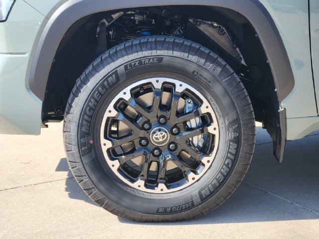 Used 2026 Toyota Tundra SR5 w/ TRD Off-Road Premium Package AWD/4WD image 9