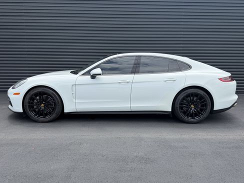 Certified 2018 Porsche Panamera 4 AWD/4WD image 2