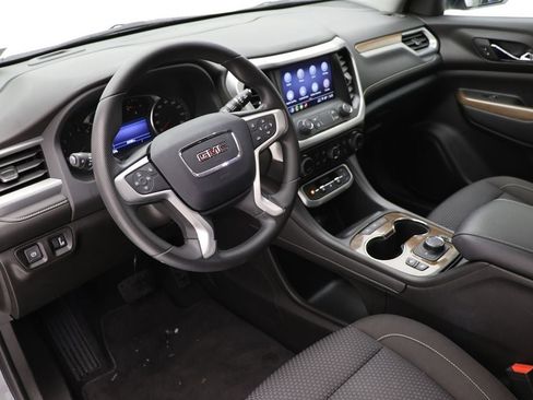 Used 2023 GMC Acadia SLE w/ Driver Convenience Package image 14