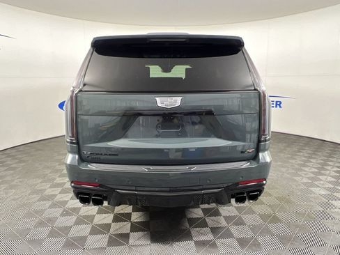 Used 2026 Cadillac Escalade V w/ LPO, ONYX Package AWD/4WD image 7