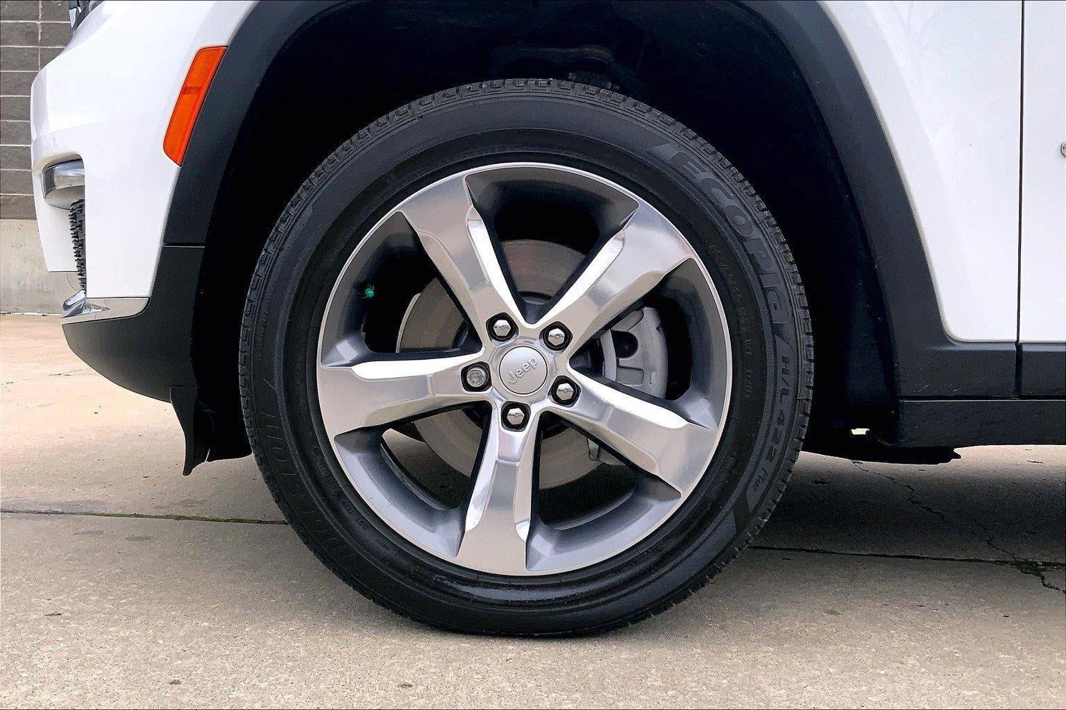 Used 2021 Jeep Grand Cherokee L Limited AWD/4WD image 8