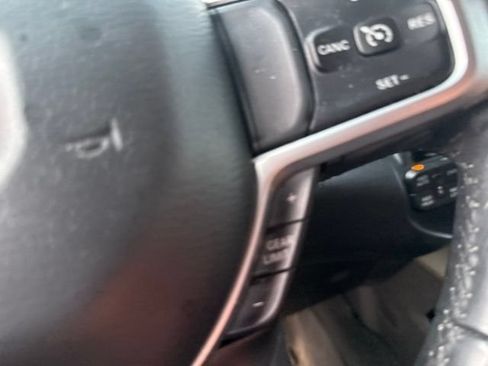 Used 2019 RAM 1500 Big Horn AWD/4WD image 17