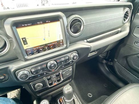 Used 2022 Jeep Wrangler Unlimited Sahara w/ Cold Weather Group image 24