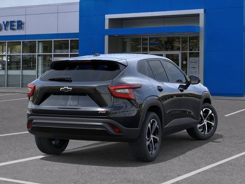 New 2026 Chevrolet Trax RS w/ Driver Confidence Package image 28