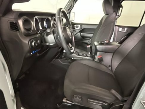Used 2023 Jeep Wrangler Unlimited w/ Cold Weather Group AWD/4WD image 11