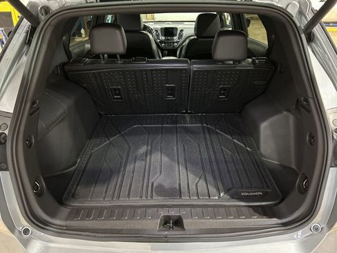 Used 2024 Chevrolet Equinox RS w/ RS Leather Package image 11