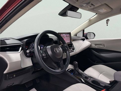 Used 2022 Toyota Corolla LE FWD image 13