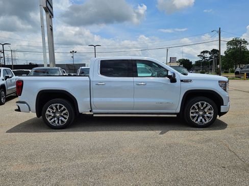 New 2026 GMC Sierra 1500 Denali AWD/4WD image 8