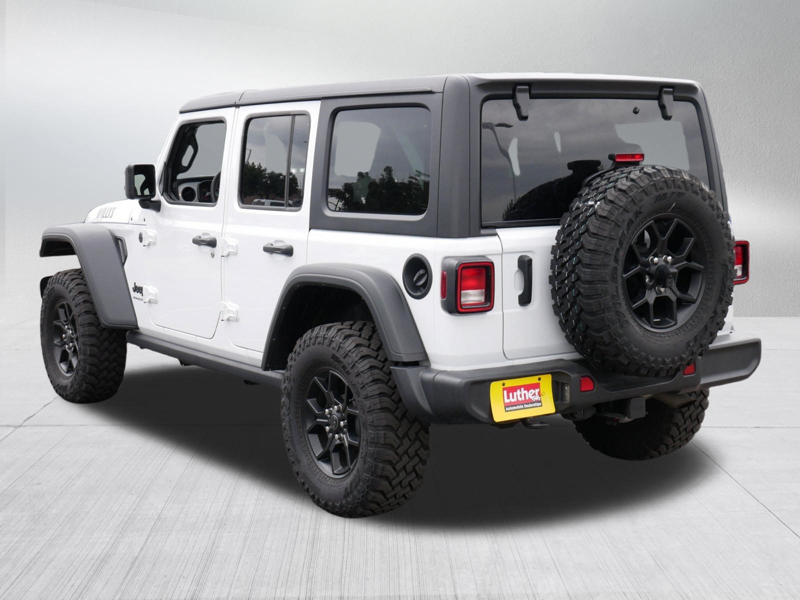 Used 2025 Jeep Wrangler Unlimited Sport AWD/4WD image 5