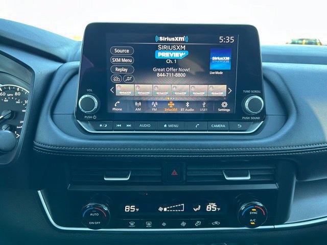 Used 2025 Nissan Rogue SV AWD/4WD image 14