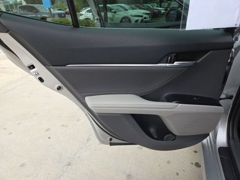 Used 2018 Toyota Camry XLE w/ Audio Package FWD image 17