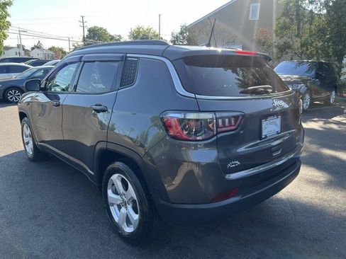 Used 2020 Jeep Compass Latitude w/ Popular Equipment Group FWD image 4