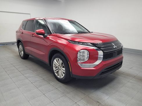 Used 2024 Mitsubishi Outlander ES FWD image 13