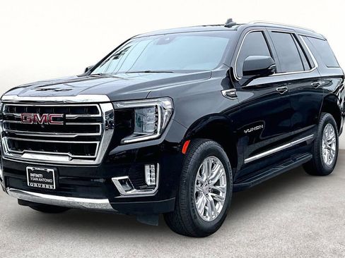 Used 2024 GMC Yukon SLT w/ SLT Luxury Package RWD image 14