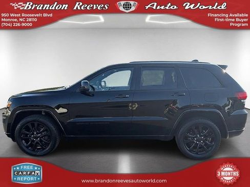 Used 2020 Jeep Grand Cherokee Altitude AWD/4WD image 9