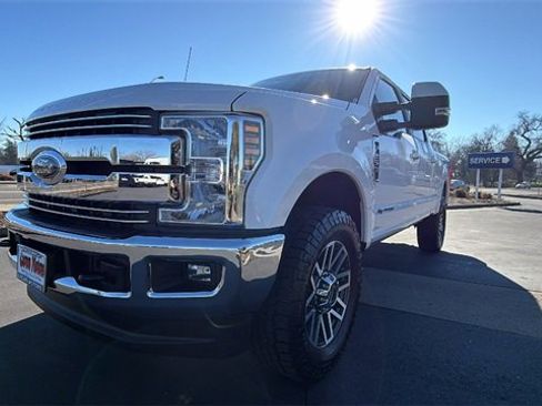 Used 2018 Ford F250 Lariat w/ Lariat Value Package image 9