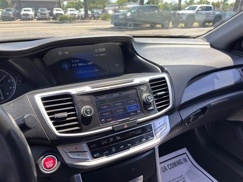 Used 2014 Honda Accord EX-L image 17