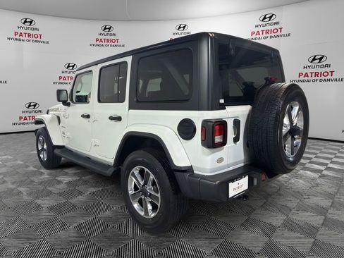 Used 2021 Jeep Wrangler Unlimited Sahara AWD/4WD image 6