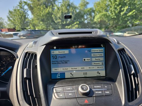 Used 2018 Ford Escape SE w/ SE Sport Appearance Package AWD/4WD image 30