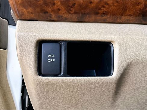 Used 2010 Honda Accord EX-L image 32