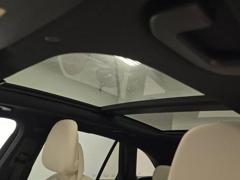 Used 2023 Mercedes-Benz GLC 300 w/ Exclusive Trim Package image 13