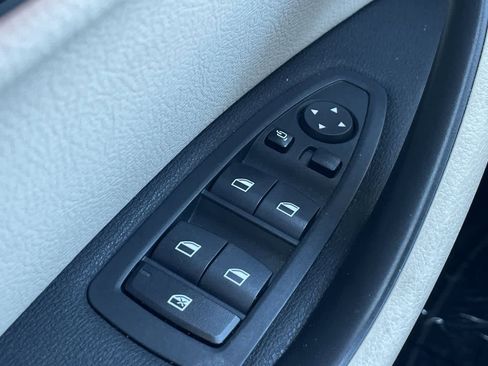 Used 2021 BMW X1 xDrive28i w/ Premium Package image 22