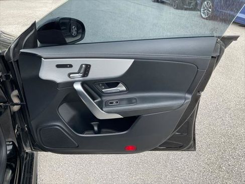 Used 2020 Mercedes-Benz CLA 250 image 26