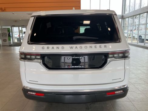 Used 2022 Jeep Grand Wagoneer Series I AWD/4WD image 6