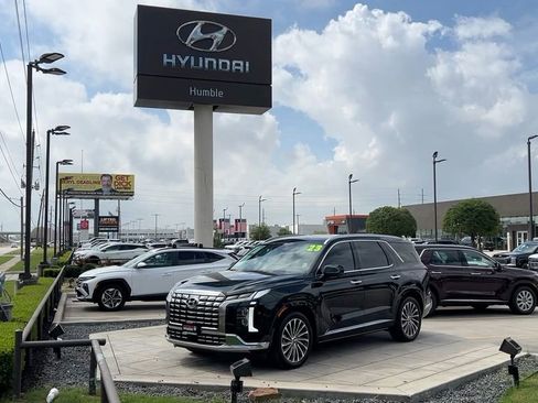 Used 2023 Hyundai Palisade Calligraphy image 40