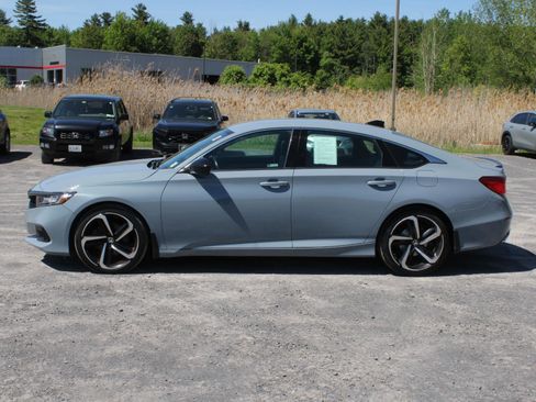 Used 2022 Honda Accord Sport image 5