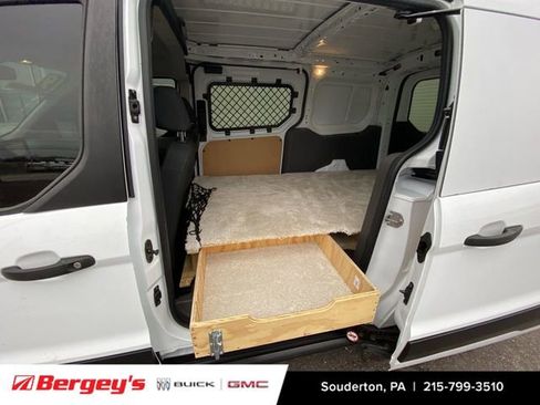 Used 2019 Ford Transit Connect XLT image 27