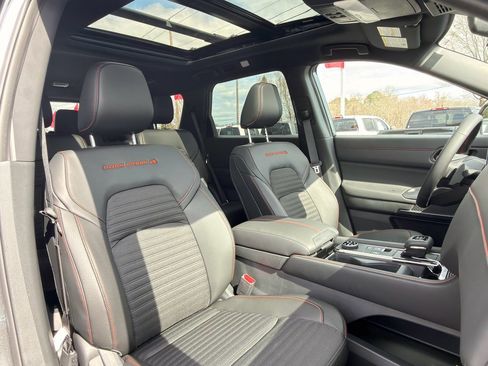 New 2026 Nissan Pathfinder Rock Creek image 17