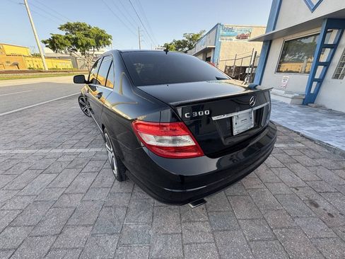 Used 2009 Mercedes-Benz C 300 Sedan image 10