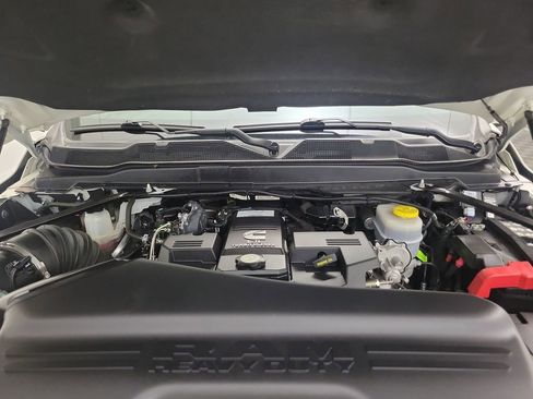 Used 2022 RAM 2500 Laramie image 32