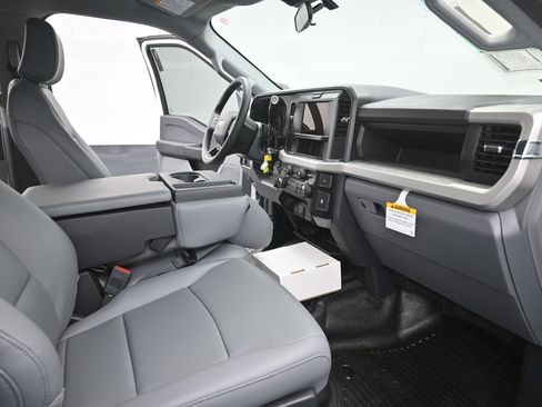 New 2025 Ford F350 XL AWD/4WD image 26