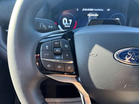 New 2026 Ford Explorer Platinum image 33