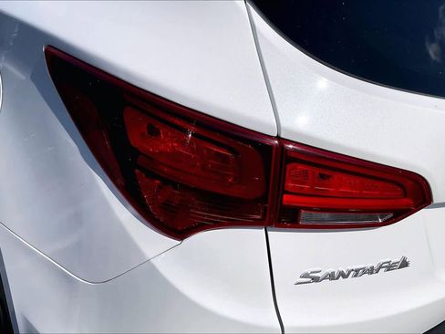 Used 2018 Hyundai Santa Fe Sport image 28