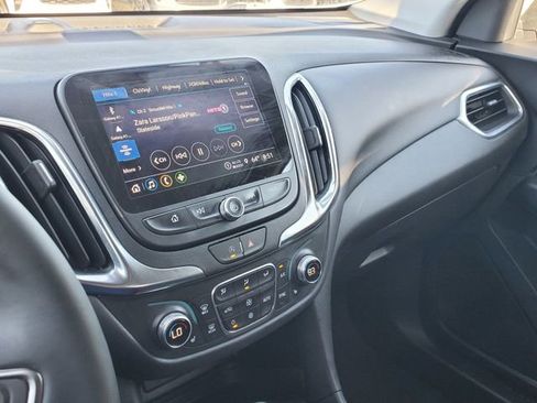 Certified 2024 Chevrolet Equinox LT FWD image 28