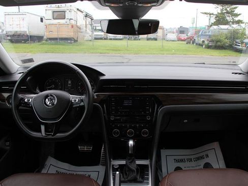 Used 2022 Volkswagen Passat 2.0T FWD image 26