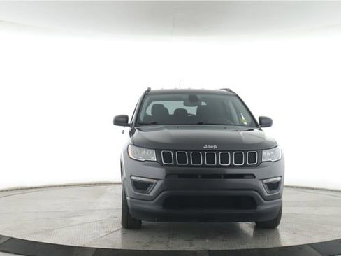 Used 2019 Jeep Compass Sport w/ Cold Weather Group AWD/4WD image 12