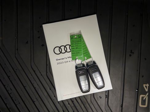 Used 2023 Audi Q4 e-tron Premium w/ 20" Wheel Package AWD/4WD image 23