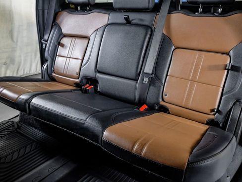 Used 2024 Chevrolet Silverado 2500 High Country w/ High Country Premium Package image 35