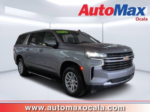 Used 2023 Chevrolet Suburban LT AWD/4WD image 1