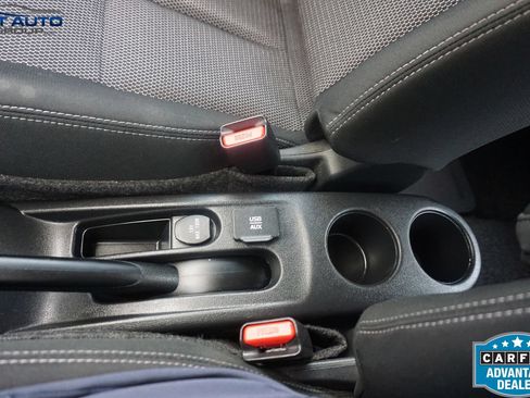 Used 2016 Nissan Versa SV w/ Fog Lights Package FWD image 31