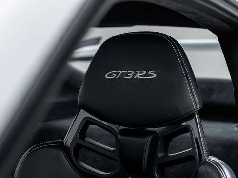 Used 2019 Porsche 911 GT3 RS RWD image 42
