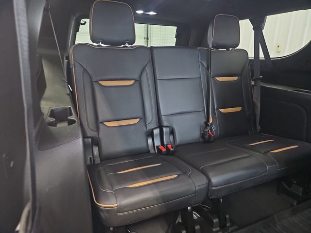 Used 2021 GMC Yukon XL AT4 w/ AT4 Premium Plus Package AWD/4WD image 34