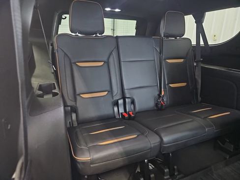 Used 2021 GMC Yukon XL AT4 w/ AT4 Premium Plus Package AWD/4WD image 34