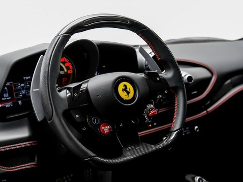 Used 2023 Ferrari F8 Tributo RWD image 18