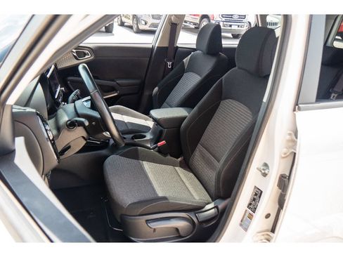 Used 2022 Kia Soul GT-Line FWD image 13