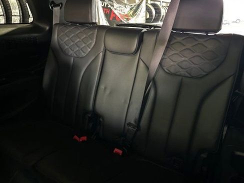 Used 2022 Hyundai Palisade Limited image 14